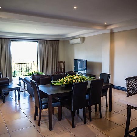 Royal Solwezi Hotel Buitenkant foto