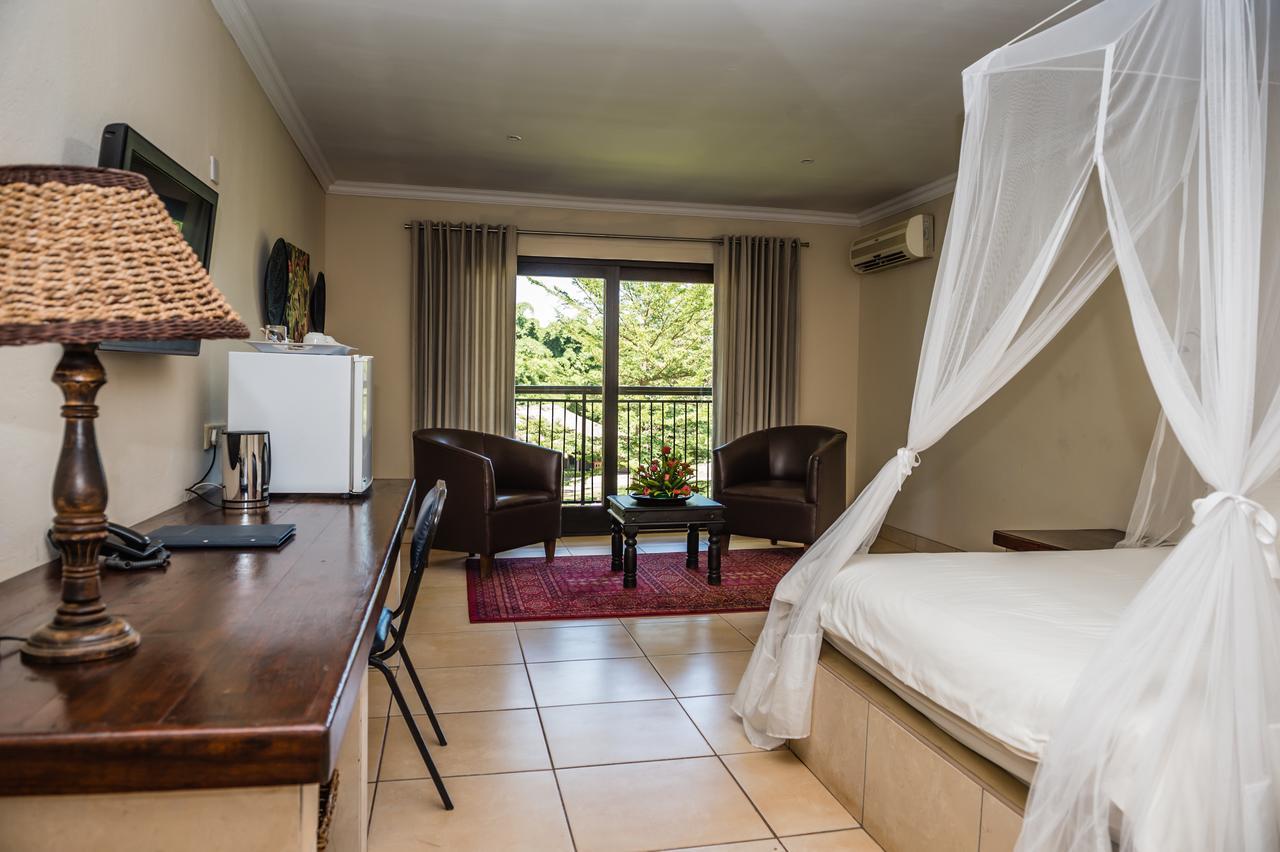 Royal Solwezi Hotel Buitenkant foto