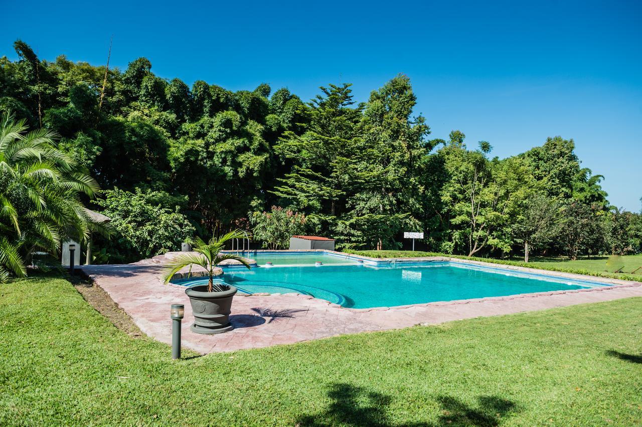 Royal Solwezi Hotel Buitenkant foto