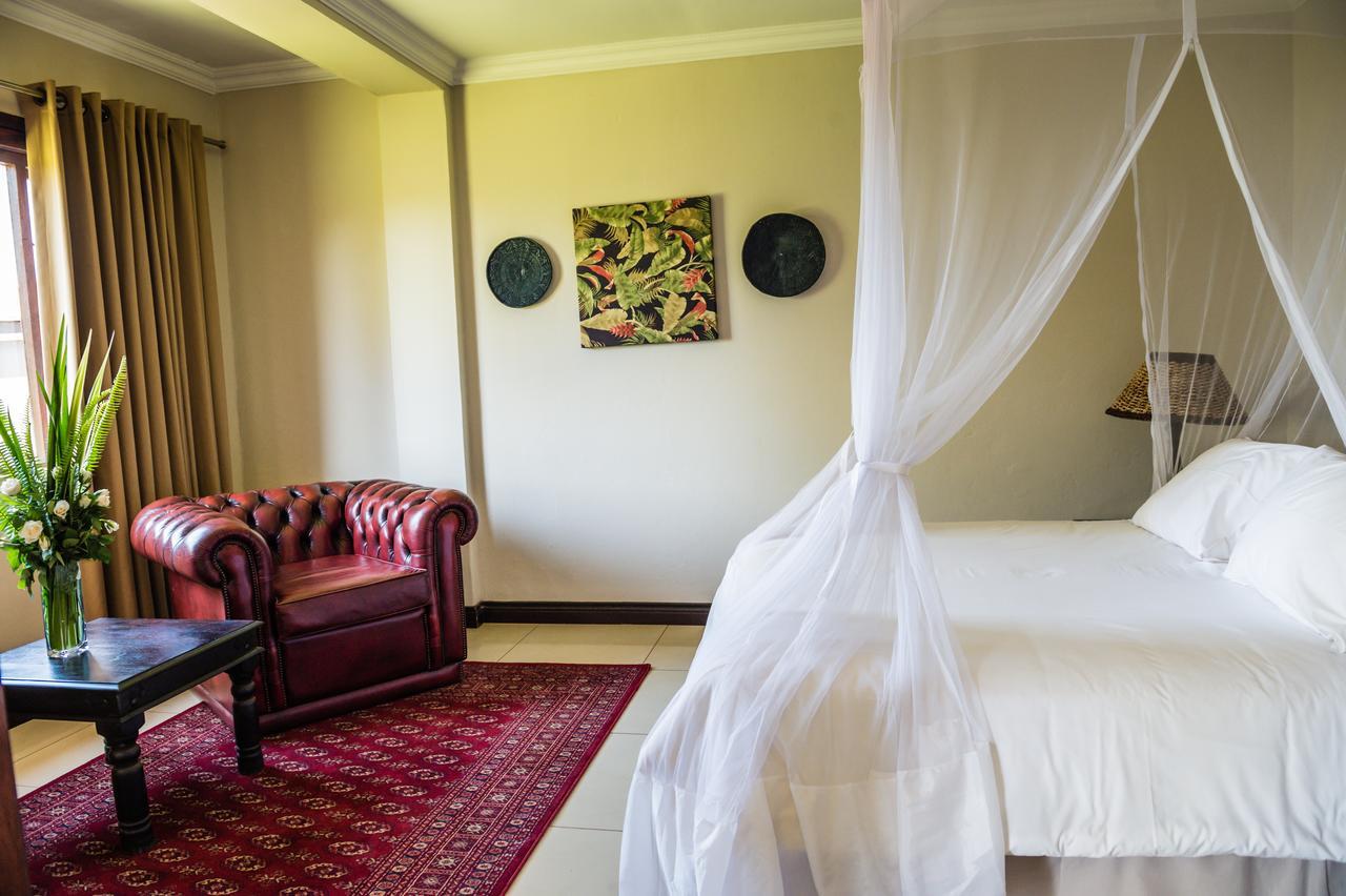 Royal Solwezi Hotel Buitenkant foto