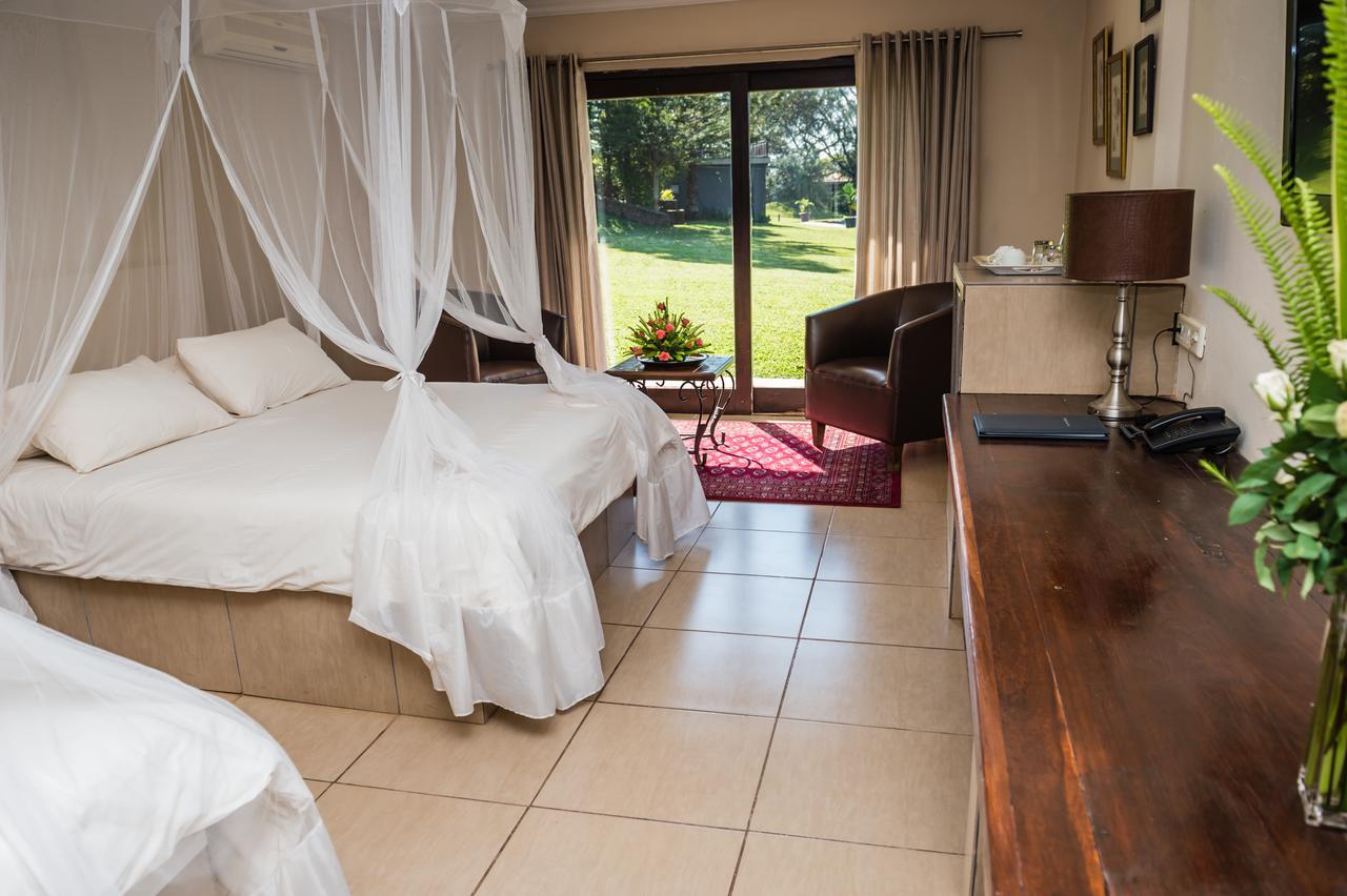 Royal Solwezi Hotel Buitenkant foto